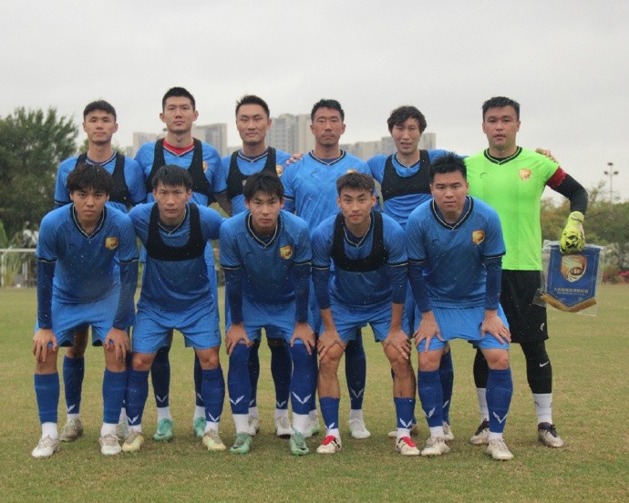  穆謝奎連入兩球?qū)⒈确帜孓D(zhuǎn)，大連鯤城2-1戰(zhàn)勝山西崇德榮海