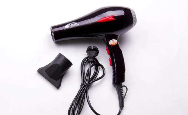 如何正確使用吹風(fēng)機(jī)，要注意這3點(diǎn) 